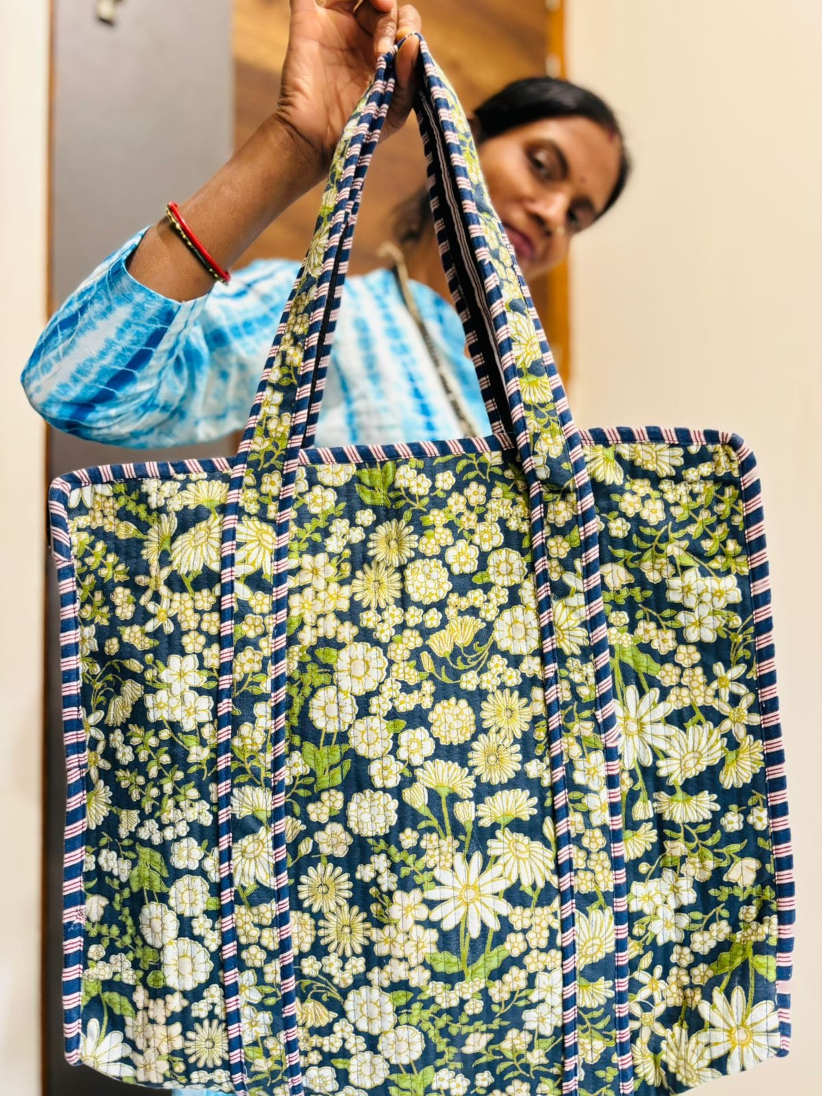 Subtle- Cotton Tote Bag with Zip (Dispatch Time 24 hours after placing the order) 2 Green