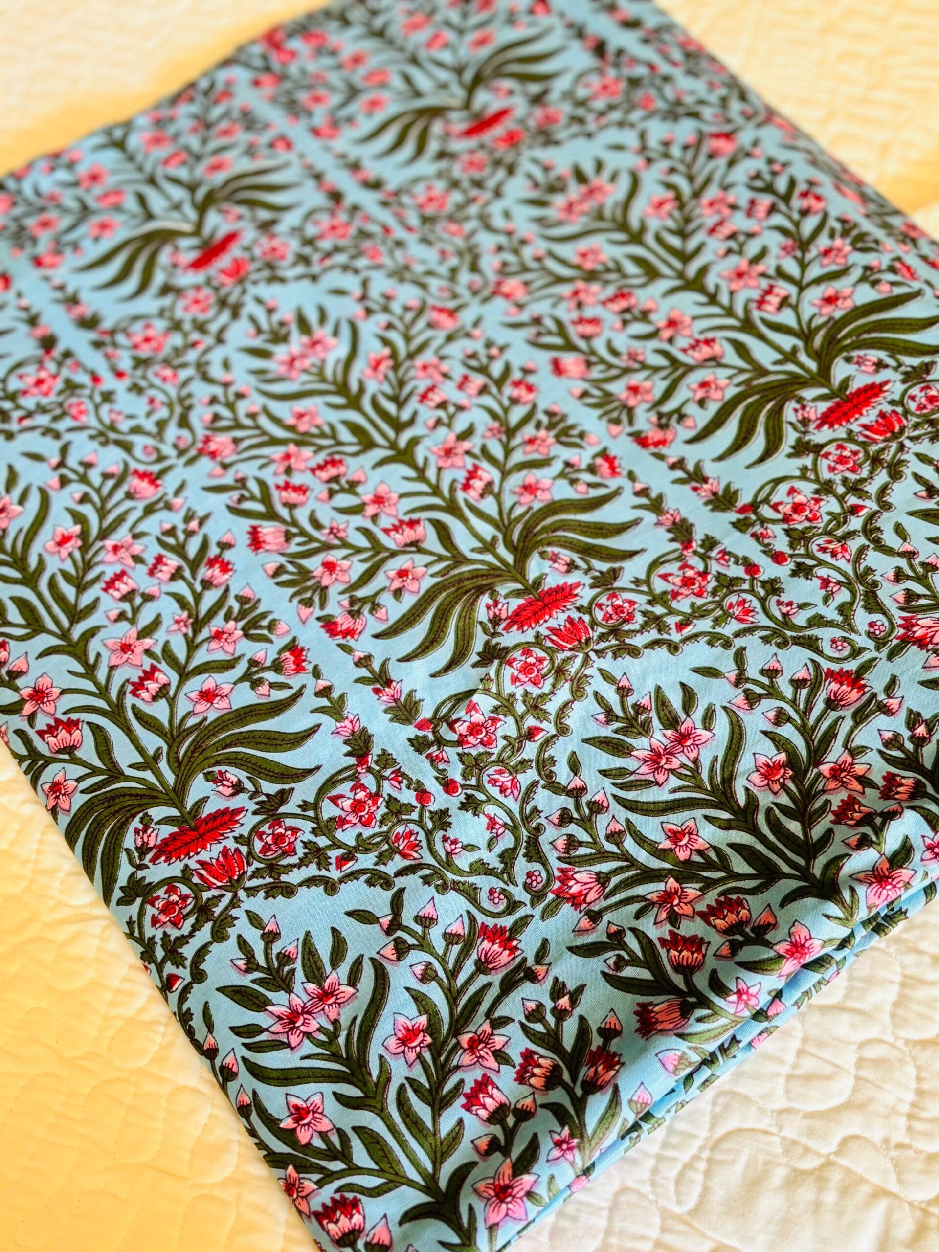 100./. Cotton Mul Fabrics, Gul 🪷 - Raw Fabrics - Pure Cotton 14 Gul 1 scaled 1