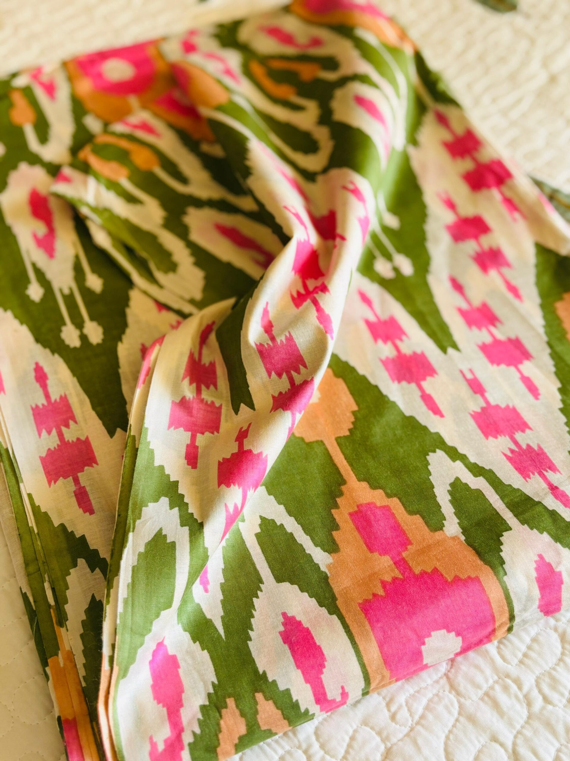 100./. Cotton Mul Fabrics, Hara Aur Gulabi Ikkat ☘️🌸Raw Fabrics - Pure Cotton 14 Hara Ikkat 4 scaled 1