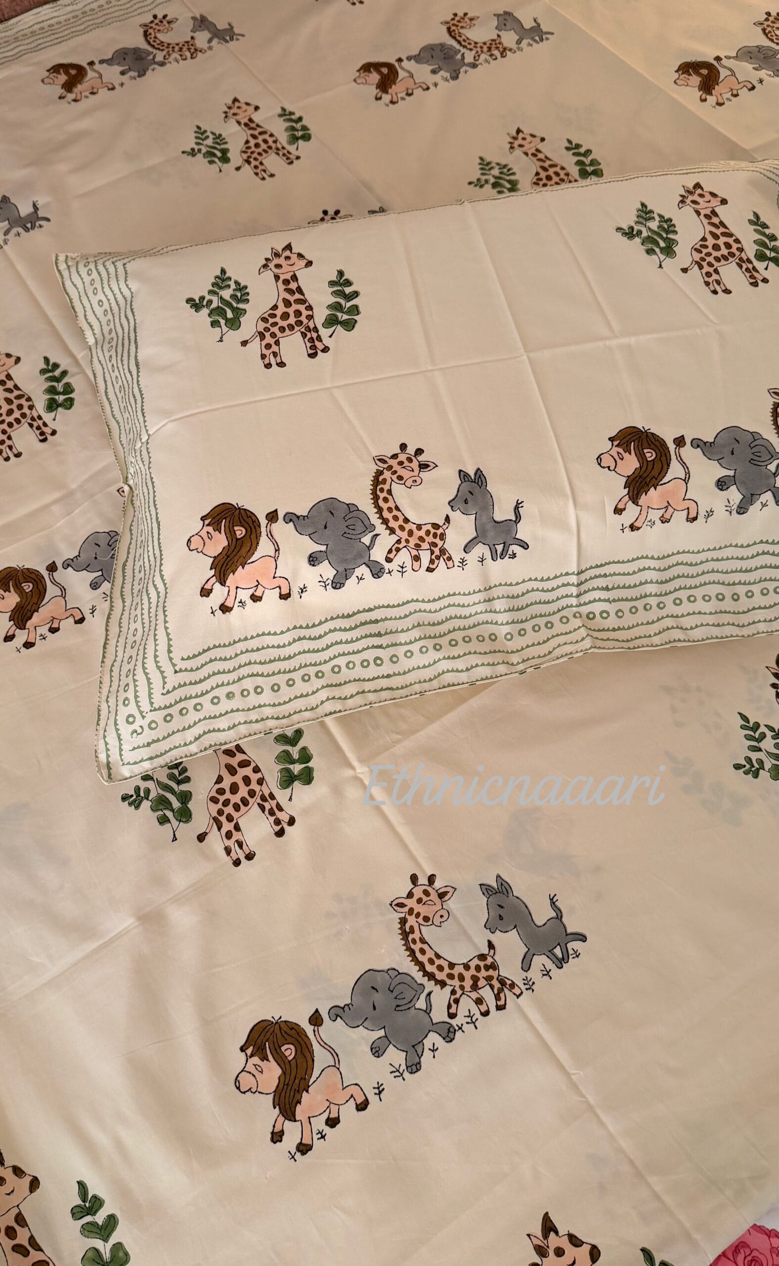 Jungle Party 🦁🐘🦒🐋 Bedsheet 10 scaled