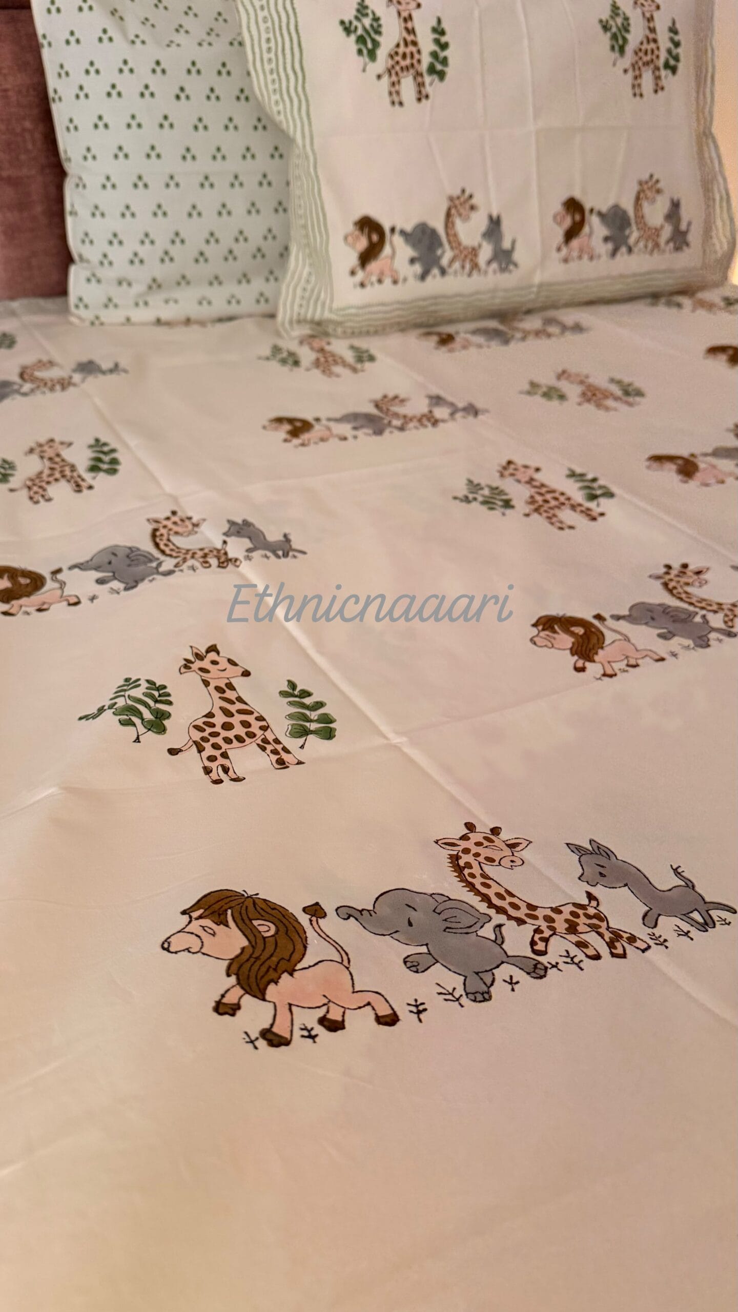 Jungle Party 🦁🐘🦒🐋 Bedsheet 8 scaled